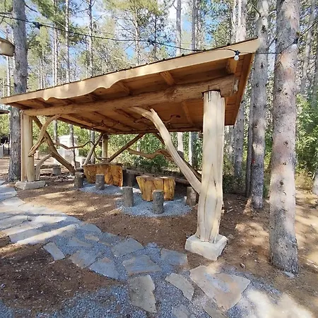 別荘 къща шепотът на бора ヴァルナ
